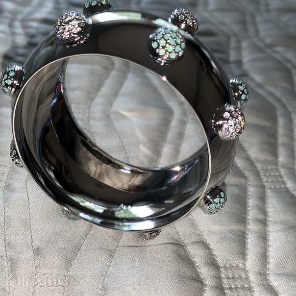 Ultra Rare Genuine Collector's Swarovski Cuff Bracelet - Picture 11 of 14